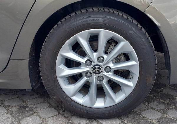 Toyota Corolla cena 100780 przebieg: 37831, rok produkcji 2022 z Mordy małe 379
